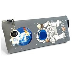 Пенал-косметичка Intelligent Космонавт серый 21*8,5*4 см, текстильный, 1 отделение на молнии, с брелоком