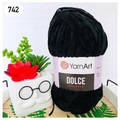 Пряжа плюшевая Yarnart Dolce/Ярнарт Дольче - черный N 742, 120м/100гр, 100% микрополиэстр, 1 шт, Пряжа для игрушек.