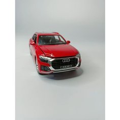 Коллекционная машинка игрушка металлическая Audi Q8 для мальчиков масштабная модель 1:24 красный Alexplay