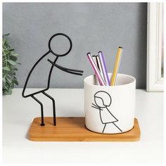 Сувенир металл карандашница "Человечки" 18х9,8х19,8 см NO Name