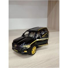 Металлическая машинка модель инерционная Тойота Toyota Land Cruiser 200 (черный) 1:24 с звуком и светом XLG
