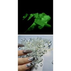 Стеклянная крошка голубая люминесцентная для декора, эпоксидной смолы, мозаики 100гр. Фракция 3мм-30мм, толщина 0,5мм Нет бренда