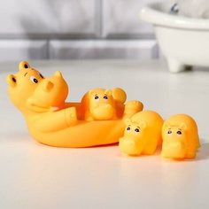 Набор игрушек для игры в ванне «Бегемотики» мыльница, 3 игрушки, с пищалкой Нет бренда