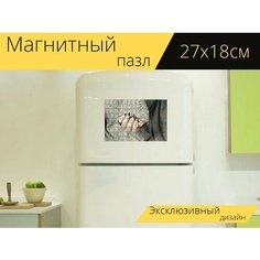 Магнитный пазл "Гелевые ногти, маникюр, модель" на холодильник 27 x 18 см. Lots Prints