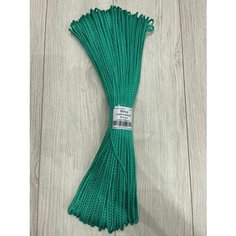 Веревка бельевая, шнур хозяйственный, усилена сердечником, цвет зеленый, диаметр шнура 4мм, моток 100 метров Stayer
