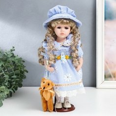 Кукла коллекционная керамика "Маша в голубом платье в клетку с ромашками, в шляпке" 30 см Сима ленд