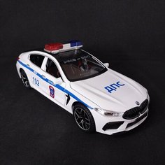 Металлическая машинка BMW M8 ДПС 1/24 со световыми и звуковыми эффектами Китай
