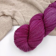 Пряжа ручного окрашивания Wonder Yarn "Слива"