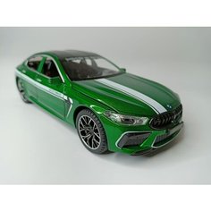Коллекционная машинка игрушка металлическая BMW M8 для мальчиков масштабная модель 1:24 зеленая Alexplay