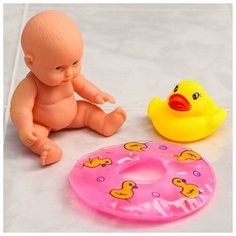 Набор игрушек для ванны «Малыш и 2 игрушки», цвет микс