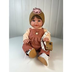 Кукла-пупс Lamagik "Паула", в вязаной повязке и кирпичном вельветовом комбинезоне, 47 см, арт. 46510