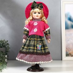 Кукла коллекционная керамика "Блондинка с кудрями, розовая шляпка и свитер" 40 см Россия
