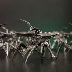 Жук Воин коллекционная металлическая фигурка Звёздный Десант / Warrior Bug Starship Troopers ATM Studio