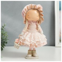 Кукла интерьерная "Малышка в чепчике и платье в горох, с корзиной цветов" 36х14х16 см NO Name