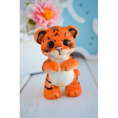 Силиконовая форма для мыла Тигрёнок стоит Hobby Page