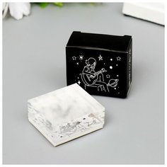 Печать акрил "Девушка с гитарой и ночное небо" 2х3,7х4,2 см Noname