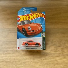 Hot Wheels PORSCHE 911 CARRERA RS 2.7