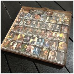 Органайзер для персонажей Древний Ужас и/или Ужас Аркхэма (Eldritch Horror, Arkham Horror), витрина для токенов персонажей на подставках Правильные игры