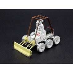 Склеиваемая пластиковая модель Сервисно-транспортный робот СТР-1. Масштаб 1:35 Red Iron