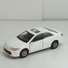 Металлическая машинка 1:34-1:39 TOYOTA CAMRY, белый 43728D Welly