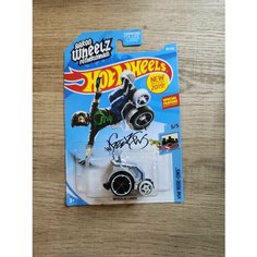 Машинка детская Hot Wheels коллекционная WHEELIE CHAIR серебро