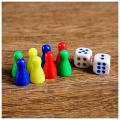Набор для игры в кости 8 фишек 2.5х1.5х1.5 см, 2 кубика 1.5х1.5 см Нет бренда