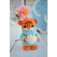 Форма для мыла Тигренок в свитере с сердцем Hobby Page