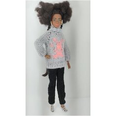 Свитер серый с рисунком "Зайка" для кукол Barbie + вешалка Maryeva