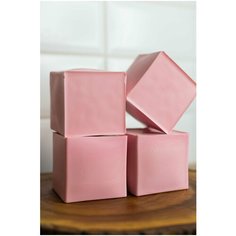 Воск пчелиный beezhu натуральный свит-роуз для изготовления формовых свечей 1 кубик 310 гр Нет бренда