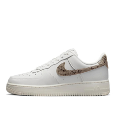 Женские кроссовки Nike Air Force 1 07