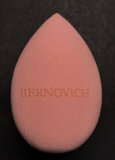 Спонж косметический капля (бежевый) Bernovich