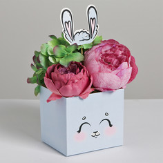 Коробка для цветов с топперами Дарите Счастье