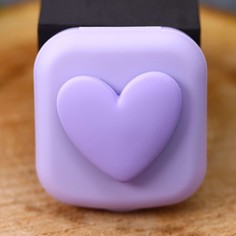 Контейнер для линз Heart paint фиолетовый No Brand