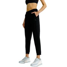 Спортивные брюки женские Anta TRAINING KNIT ANCLE PANTS 1 W черные S