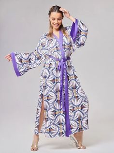 Халат женский ALZA BA0031 фиолетовый 42-48 RU