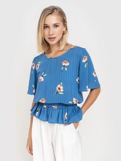 Блуза женская AM One 7689/1 голубая 48 RU