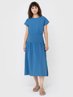 Платье женское AM One 2359/1 голубое 46 RU