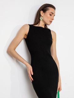 Платье женское Viaville DR228 черное 40-42 RU