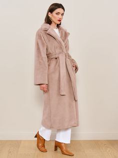 Пальто женское Viaville PT45W коричневое 44-46 RU