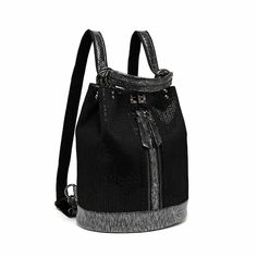 Рюкзак женский BAG-TROPHY БП-00003865 черный, 33х30х16 см