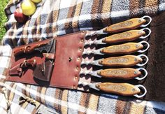 Набор Витязь в кожанном чехле с топором и вилка - ножом Shampurs