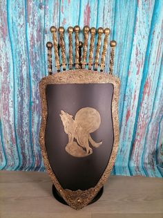 Каминный набор Щит-подставка Волк на 8 шампуров Афон Shampurs