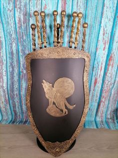 Каминный набор Щит-подставка Волк на 6 шампуров Афон Shampurs