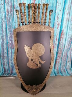 Каминный набор Щит-подставка Волк на 8 шампуров Арарат Shampurs