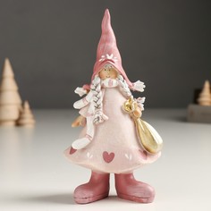 Новогодний сувенир NoBrand 9498903 Малышка в розовом, в колпаке-шапке, с мешком 6х9х16 см