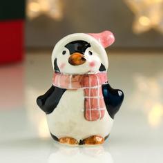 Новогодний сувенир NoBrand 4886363 Пингвин Лоло в розовом колпаке и шарфике 7х4,5х5,5 см