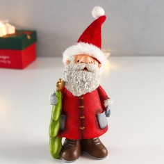 Новогодний сувенир NoBrand 7511629 Дед Мороз с кудрявой бородой с ёлочкой 15х6х8 см