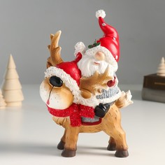 Новогодний сувенир NoBrand 9491506 Дед Мороз верхом на олешке в колпаке 8х14х23 см