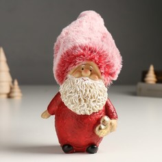 Новогодний сувенир NoBrand 9498864 Дед Мороз в меховом колпаке, с сердцем 6х10х23 см