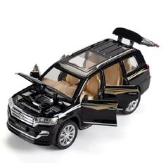 Машинка металлическая "Toyota Land Cruiser 200" 1:24 цв. черный No Brand